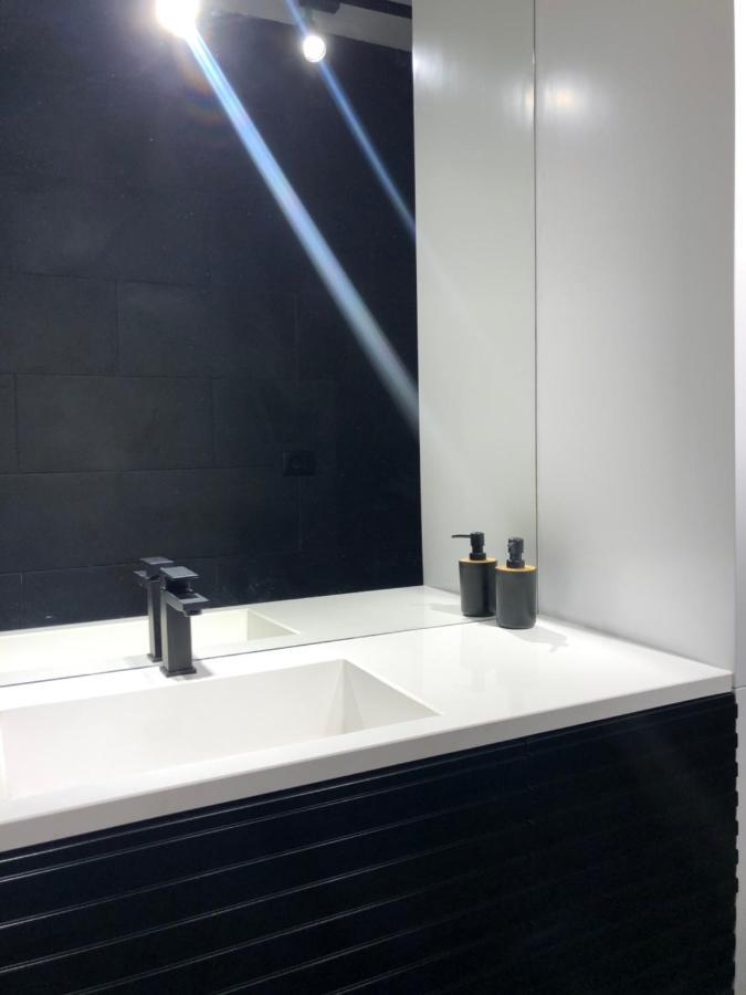 The Laurels - City Center Apartment Tiranë Luaran gambar
